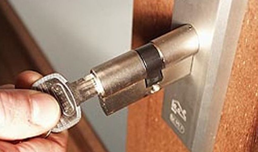 Vers gemonteerd slot bij een woning in Buitenhof Vers gemonteerd slot bij een woning in Buitenhof